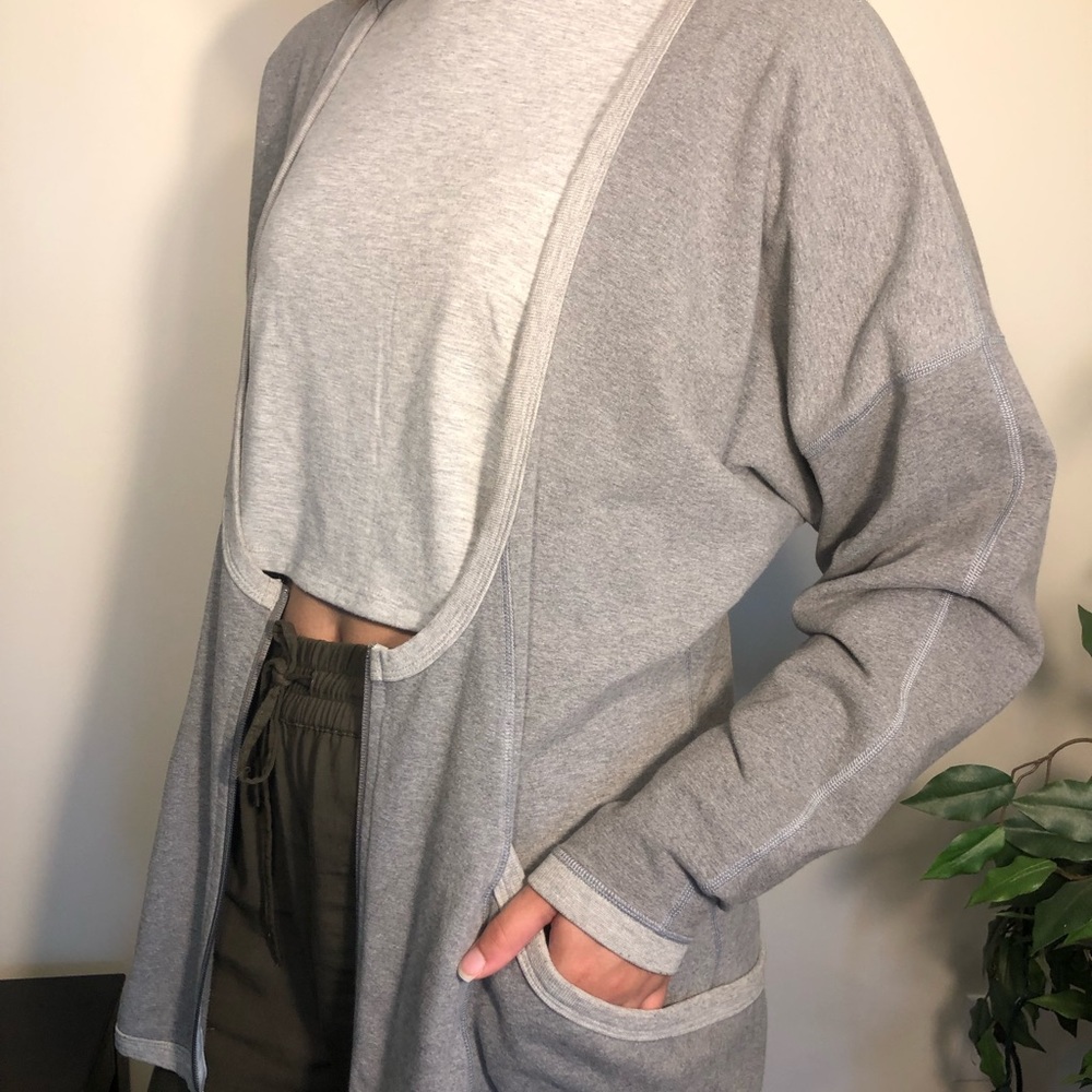 Lululemon grey cardigan half zip w pockets